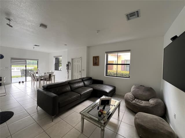 5946 Mustang Mnr, Davie FL 33314 - Davie, FL - Photo 7