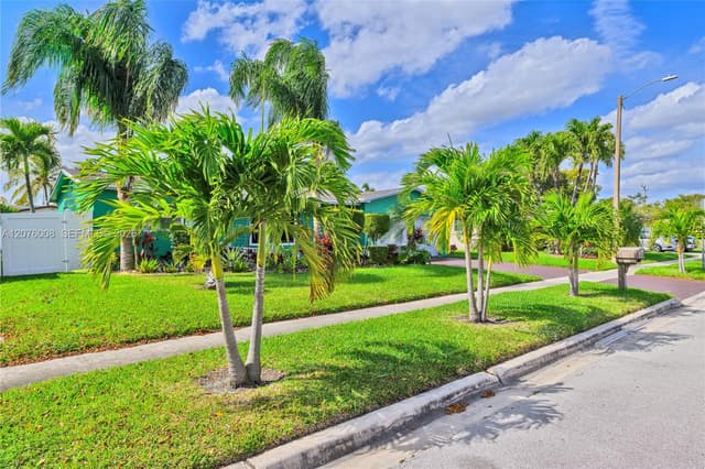 257 NW 79th Ave, Margate FL 33063 - Margate, FL - Photo 2