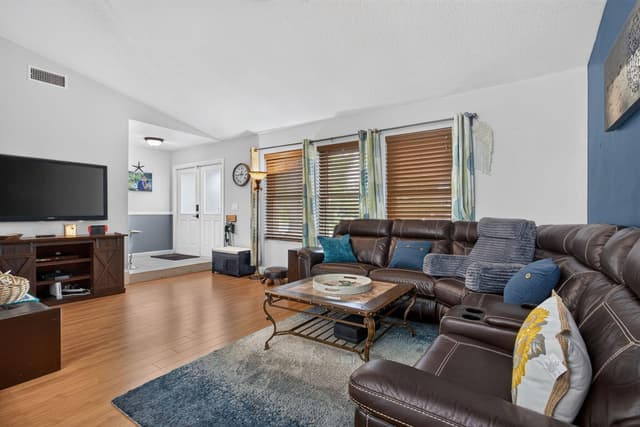8751 NW 19th Street, Coral Springs FL 33071 - Coral Springs, FL - Photo 2