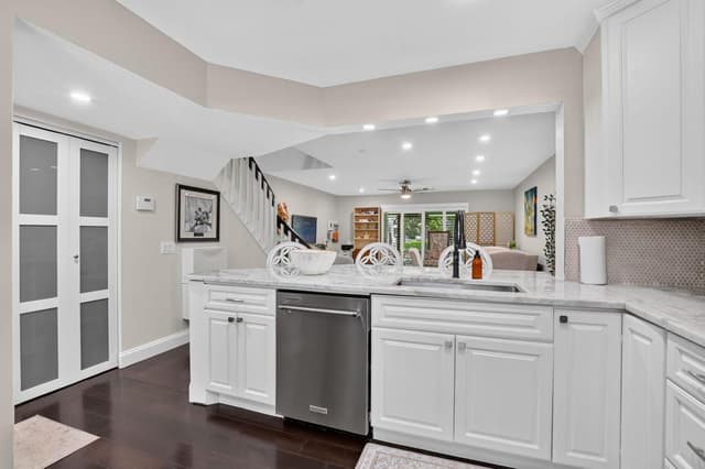 6388 Boca Circle, Boca Raton FL 33433 - Boca Raton, FL - Photo 5