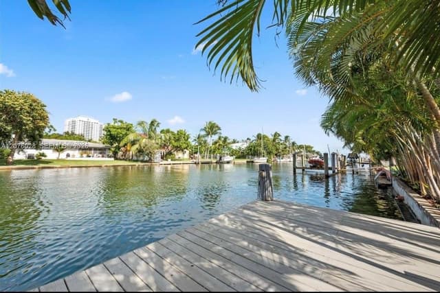 1025 Belle Meade Island Dr, Miami FL 33138 - Miami, FL - Photo 6