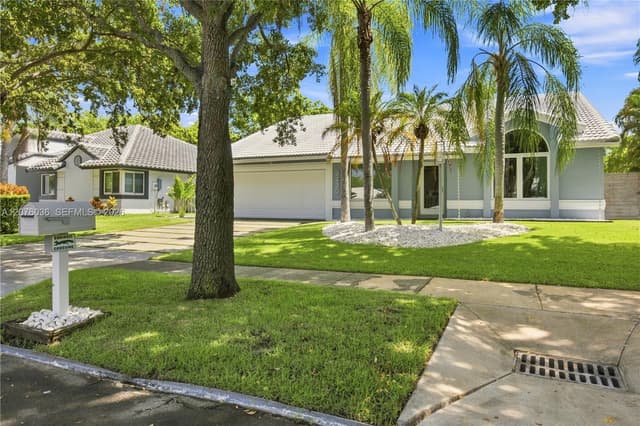 9430 SW 215th Ln, Cutler Bay FL 33189 - Cutler Bay, FL - Photo 6
