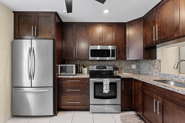 6351 Walk Circle, Boca Raton FL 33433 - Boca Raton, FL - Photo 5