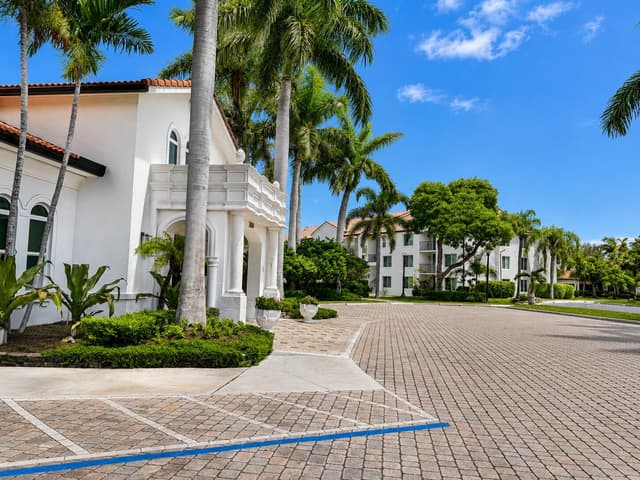 106 VILLA Circle # 106, Boynton Beach FL 33435 - Boynton Beach, FL - Photo 2