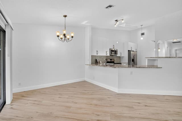 1971 Discovery Circle E, Deerfield Beach FL 33442 - Deerfield Beach, FL - Photo 7