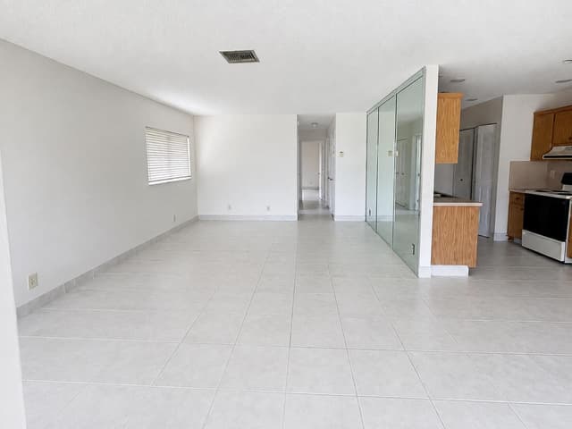 3319 AMERICO Drive, West Palm Beach FL 33417 - West Palm Beach, FL - Photo 2