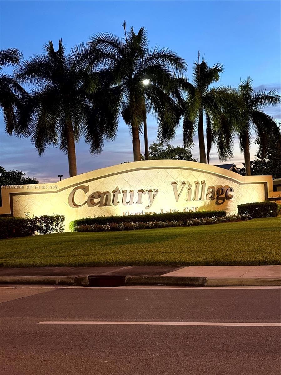 13105 SW 16 CT # 105L, Pembroke Pines FL 33027 - Pembroke Pines, FL - Photo 1