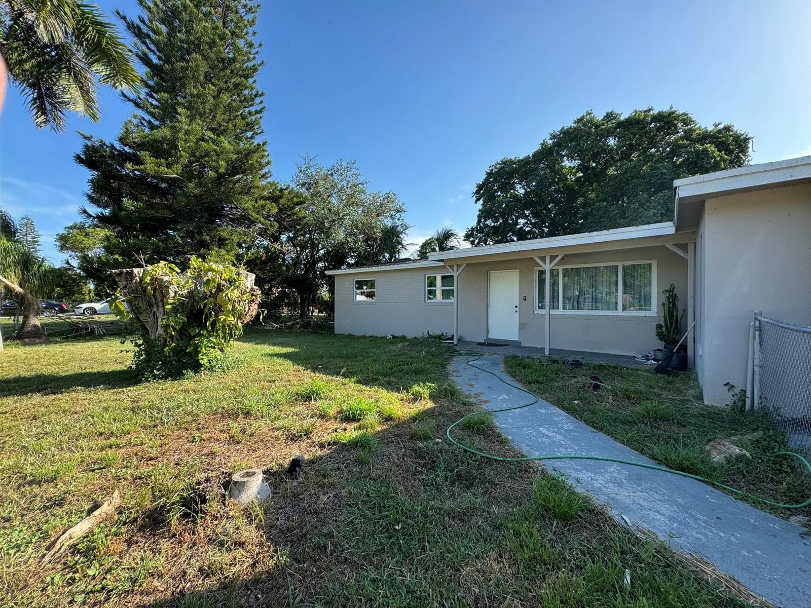 1624 BOARDMAN Avenue, West Palm Beach FL 33407 - West Palm Beach, FL - Photo 1