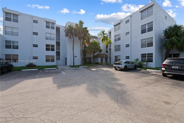 9400 Live Oak Pl # 305, Davie FL 33324 - Davie, FL - Photo 2