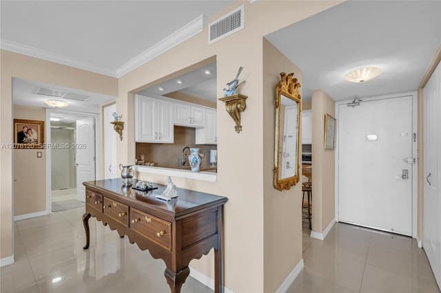 20335 W Country Club Dr # 2409, Aventura FL 33180 - Aventura, FL - Photo 2