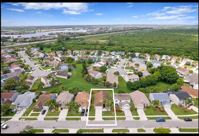 22449 MIDDLETOWN Drive, Boca Raton FL 33428 - Boca Raton, FL - Photo 2