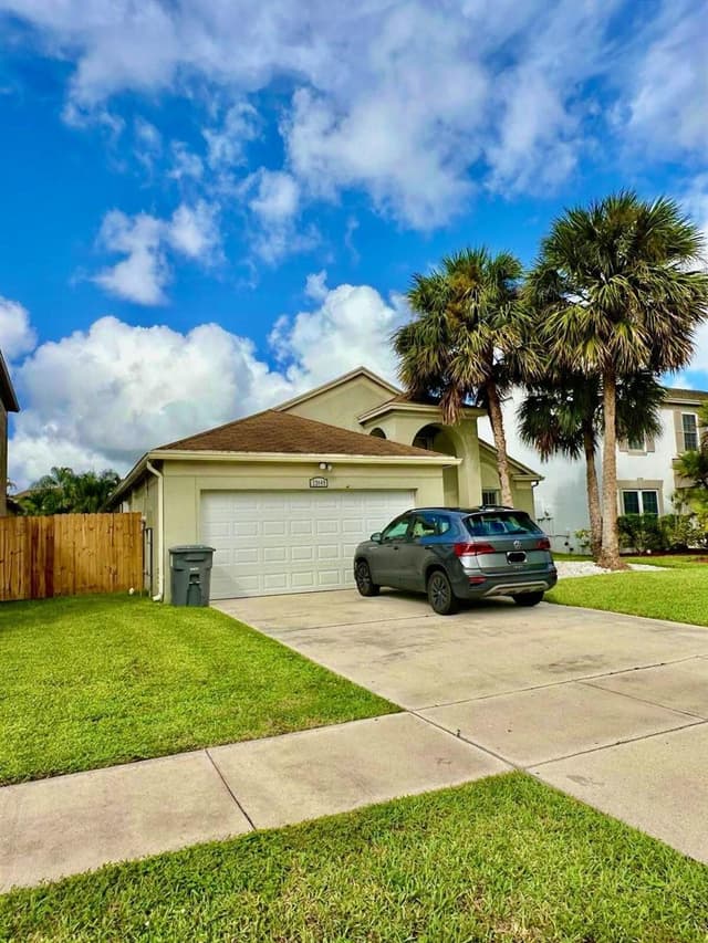 22449 MIDDLETOWN Drive, Boca Raton FL 33428 - Boca Raton, FL - Photo 4