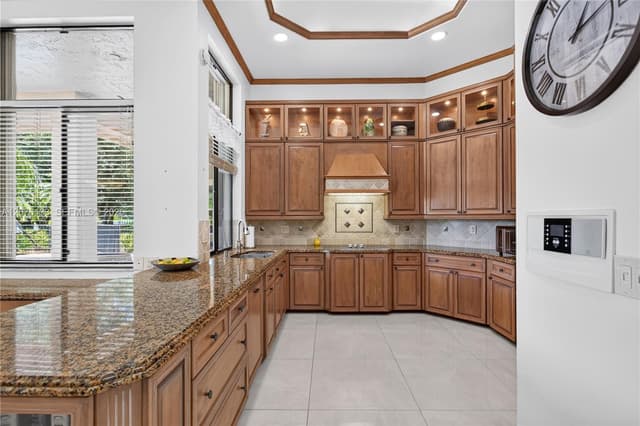 2725 Hunter Rd, Weston FL 33331 - Weston, FL - Photo 7