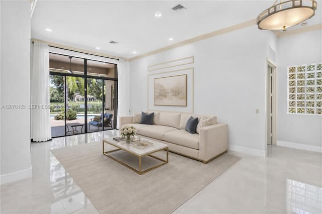2725 Hunter Rd, Weston FL 33331 - Weston, FL - Photo 5