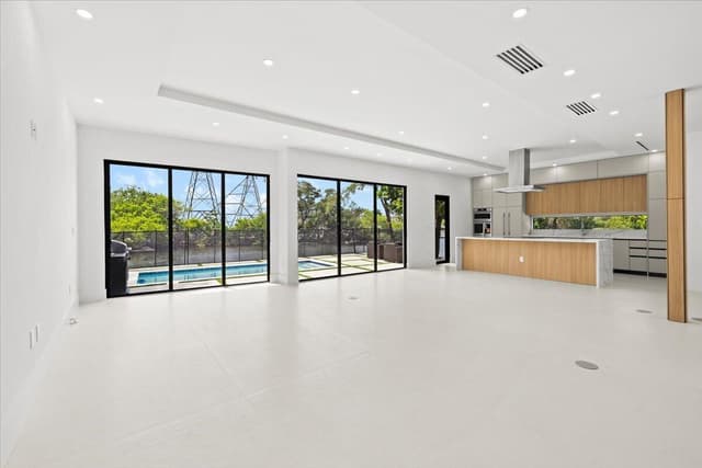 201 NW 14TH Way, Dania Beach FL 33004 - Dania Beach, FL - Photo 4