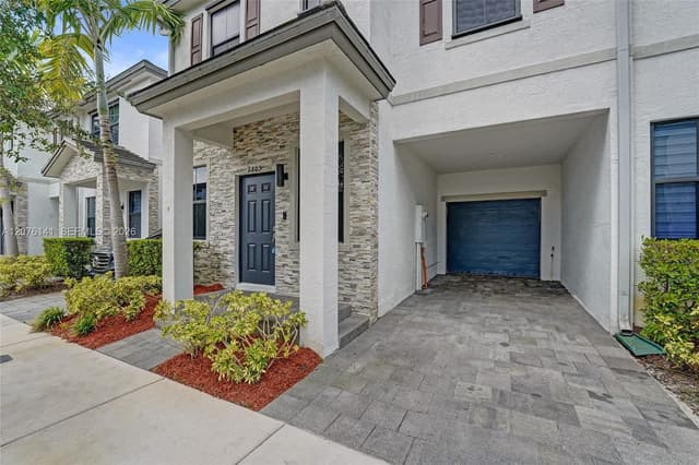2805 SW 17 Avenue # 0, Fort Lauderdale FL 33315 - Fort Lauderdale, FL - Photo 3