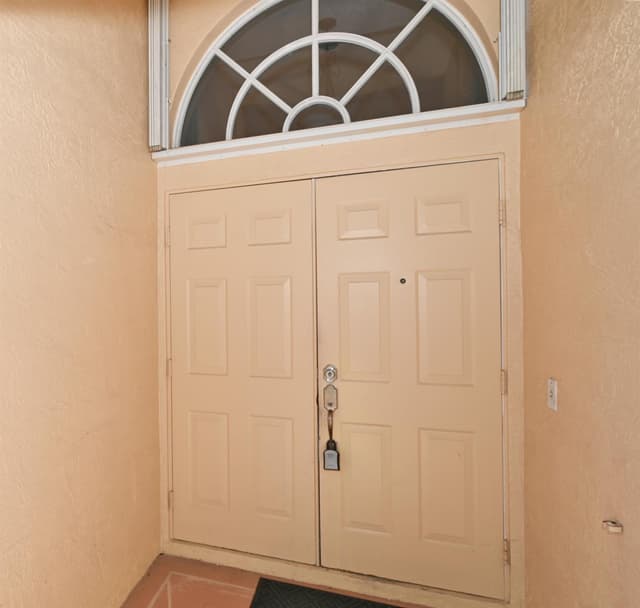 2505 EGRET LAKE Drive, FL 33413 - Photo 5