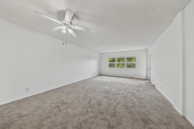 6731 Cypress Road Unit 402, Plantation FL 33317 - Plantation, FL - Photo 2