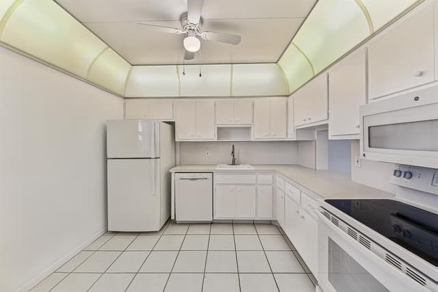 6731 Cypress Road Unit 402, Plantation FL 33317 - Plantation, FL - Photo 5