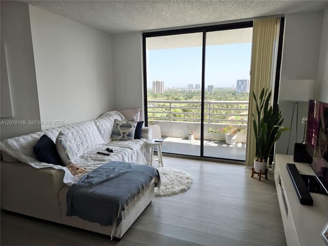 3300 NE 192nd St # 1710, Aventura FL 33180 - Aventura, FL - Photo 2