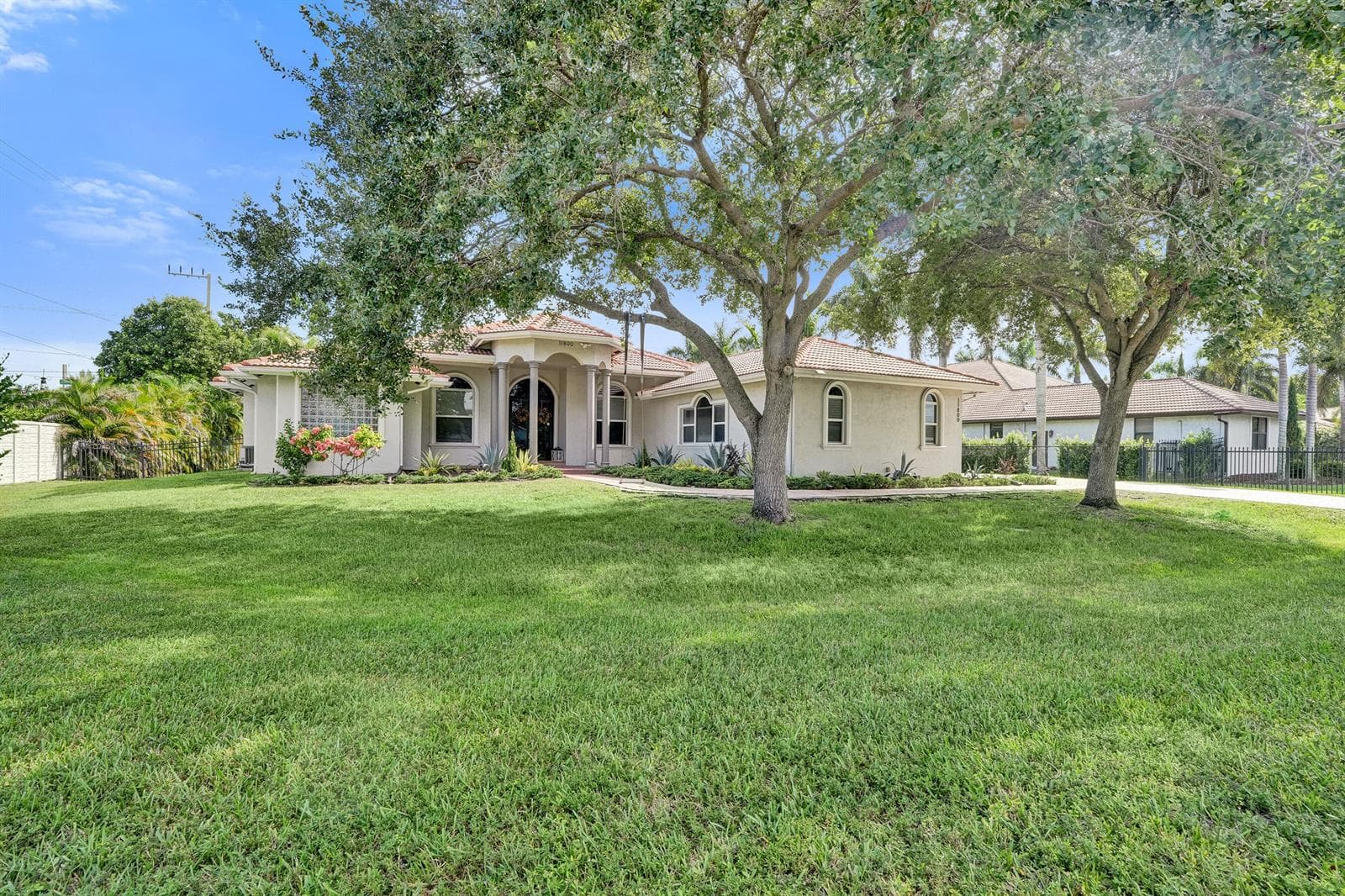 11800 NW 17TH Place, Plantation FL 33323 - Plantation, FL - Photo 1
