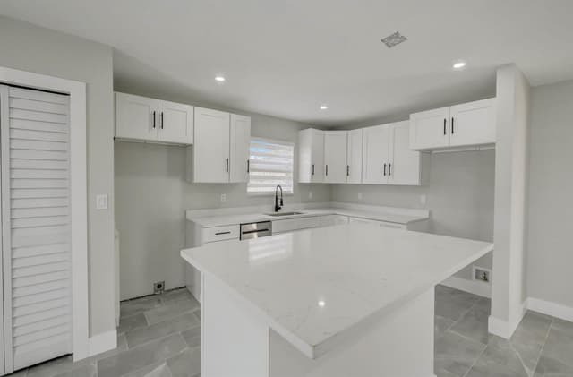 520 SW 13TH Place, Deerfield Beach FL 33441 - Deerfield Beach, FL - Photo 7
