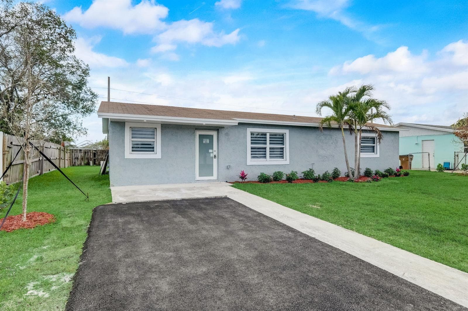 520 SW 13TH Place, Deerfield Beach FL 33441