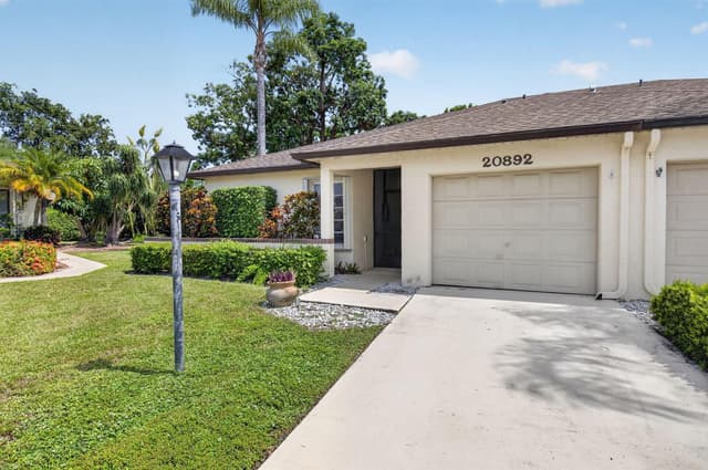 20892 Concord Green Drive E, Boca Raton FL 33433 - Boca Raton, FL - Photo 3