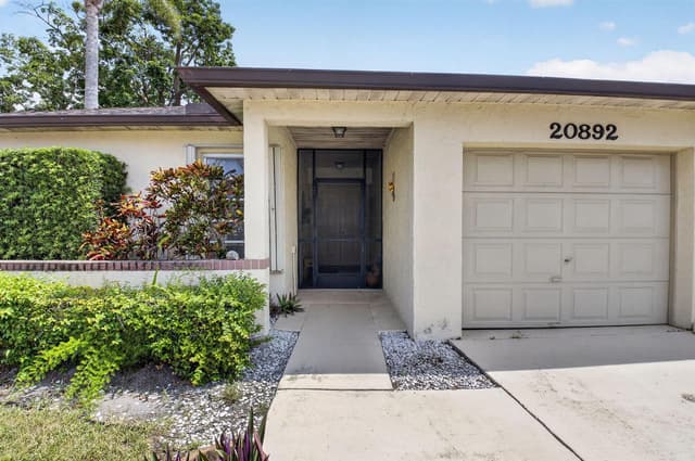 20892 Concord Green Drive E, Boca Raton FL 33433 - Boca Raton, FL - Photo 5