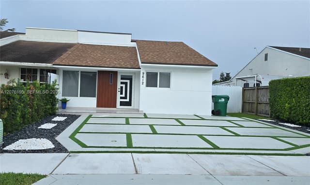9612 Grand Canal Dr, Miami FL 33174 - Miami, FL - Photo 3