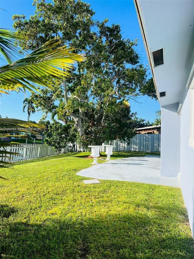 1980 NW 33rd Ct, Oakland Park FL 33309 - Oakland Park, FL - Photo 5
