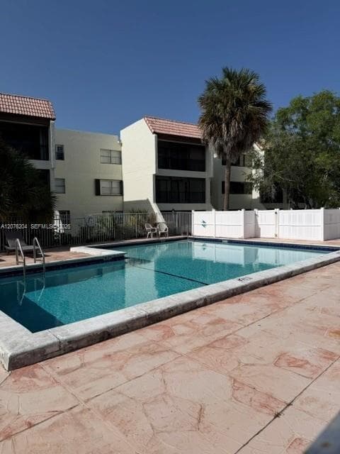 303 Racquet Club Rd # 309, Weston FL 33326 - Weston, FL - Photo 7