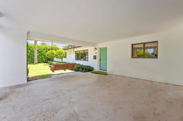 704 PELICAN Way, North Palm Beach FL 33408 - North Palm Beach, FL - Photo 3
