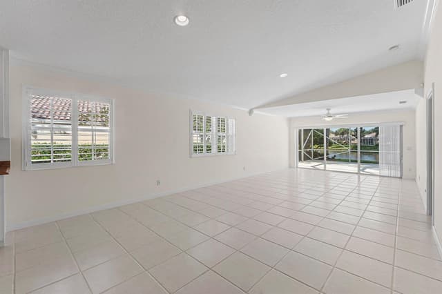 693 HUDSON BAY Drive, Palm Beach Gardens FL 33410 - Palm Beach Gardens, FL - Photo 6