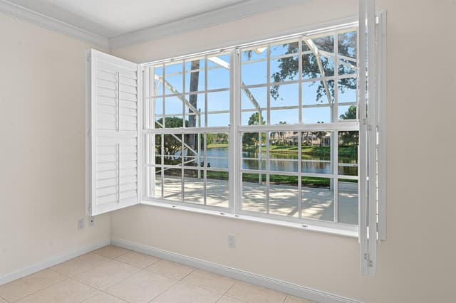 693 HUDSON BAY Drive, Palm Beach Gardens FL 33410 - Palm Beach Gardens, FL - Photo 7