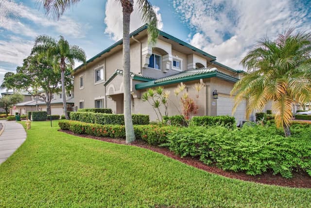 7940 Exeter Circle E # 201, Tamarac FL 33321 - Tamarac, FL - Photo 2