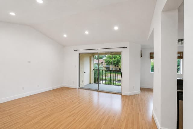 954 Coral Club Drive # 954, Coral Springs FL 33071 - Coral Springs, FL - Photo 4