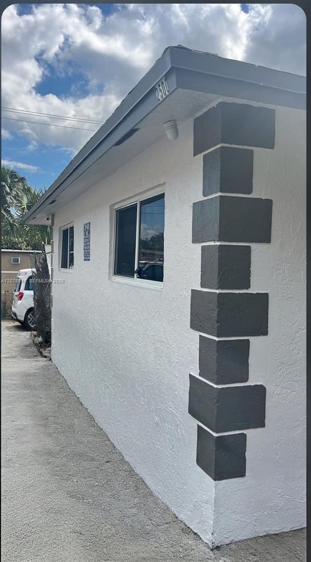 2500 Franklin Dr, Fort Lauderdale FL 33311 - Fort Lauderdale, FL - Photo 3