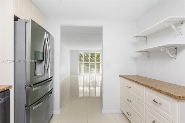 210 Sea View Dr # 207, Key Biscayne FL 33149 - Key Biscayne, FL - Photo 5