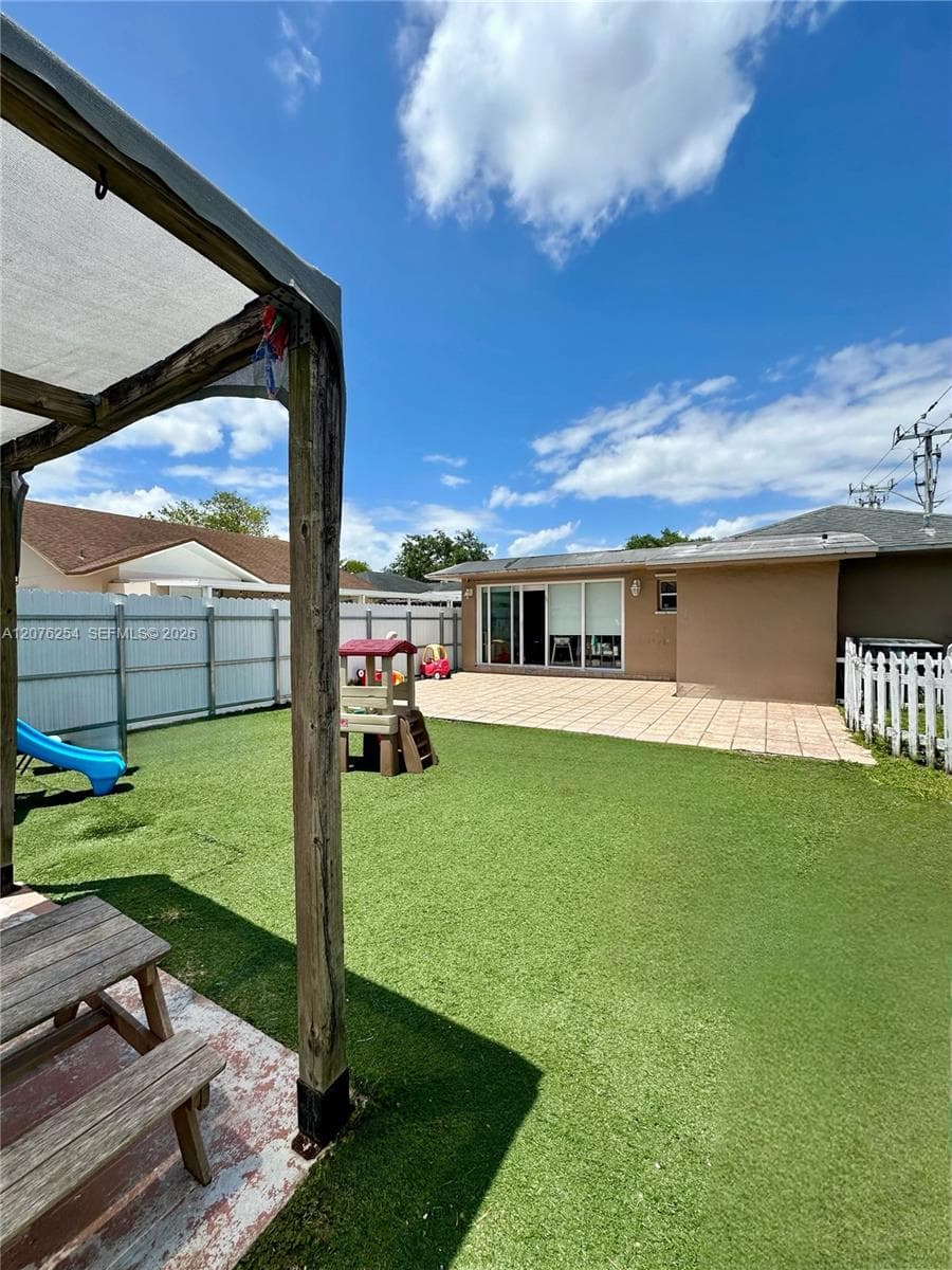 10330 Puerto Rico Dr, Cutler Bay FL 33189 - Cutler Bay, FL - Photo 1