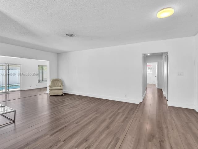 6520 SW 7th Ct, North Lauderdale FL 33068 - North Lauderdale, FL - Photo 7