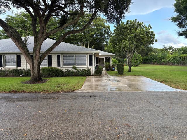 10170 40th Way S, Boynton Beach FL 33436 - Boynton Beach, FL - Photo 2