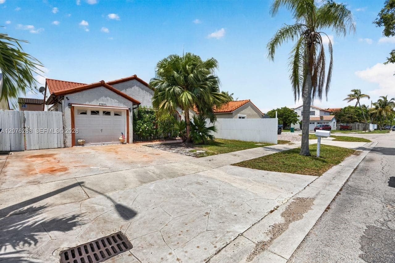 25014 SW 123rd Pl, Homestead FL 33032 - Homestead, FL - Photo 1