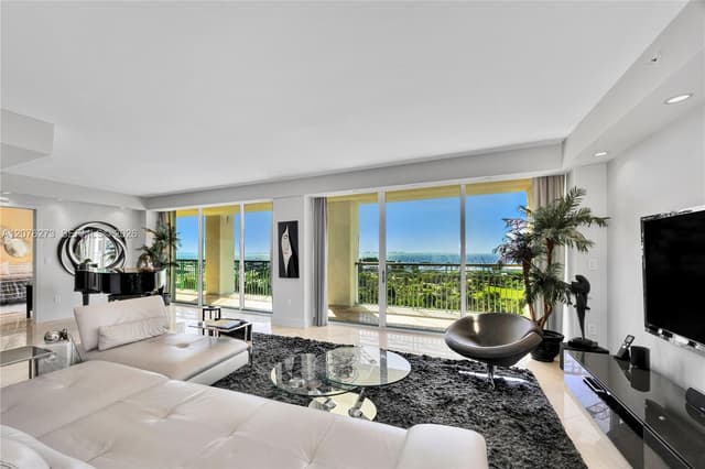 3400 SW 27th Ave # 902, Miami FL 33133 - Miami, FL - Photo 6