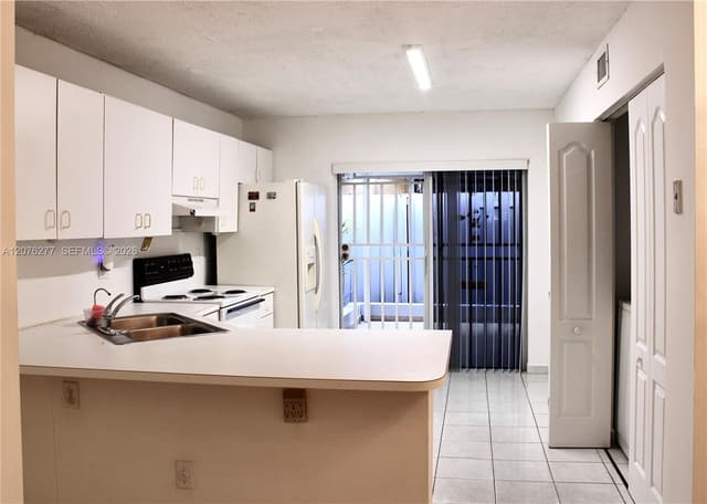 3375 W 76th St # 145, Hialeah FL 33018 - Hialeah, FL - Photo 4
