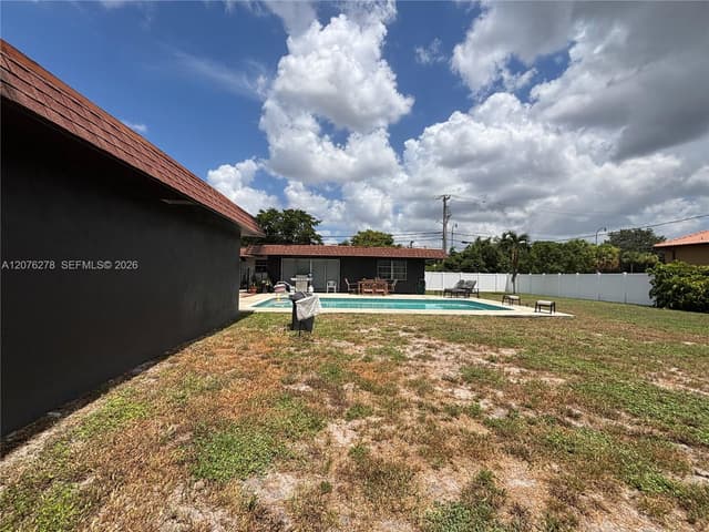 10 SW 46th Ave, Plantation FL 33317 - Plantation, FL - Photo 6