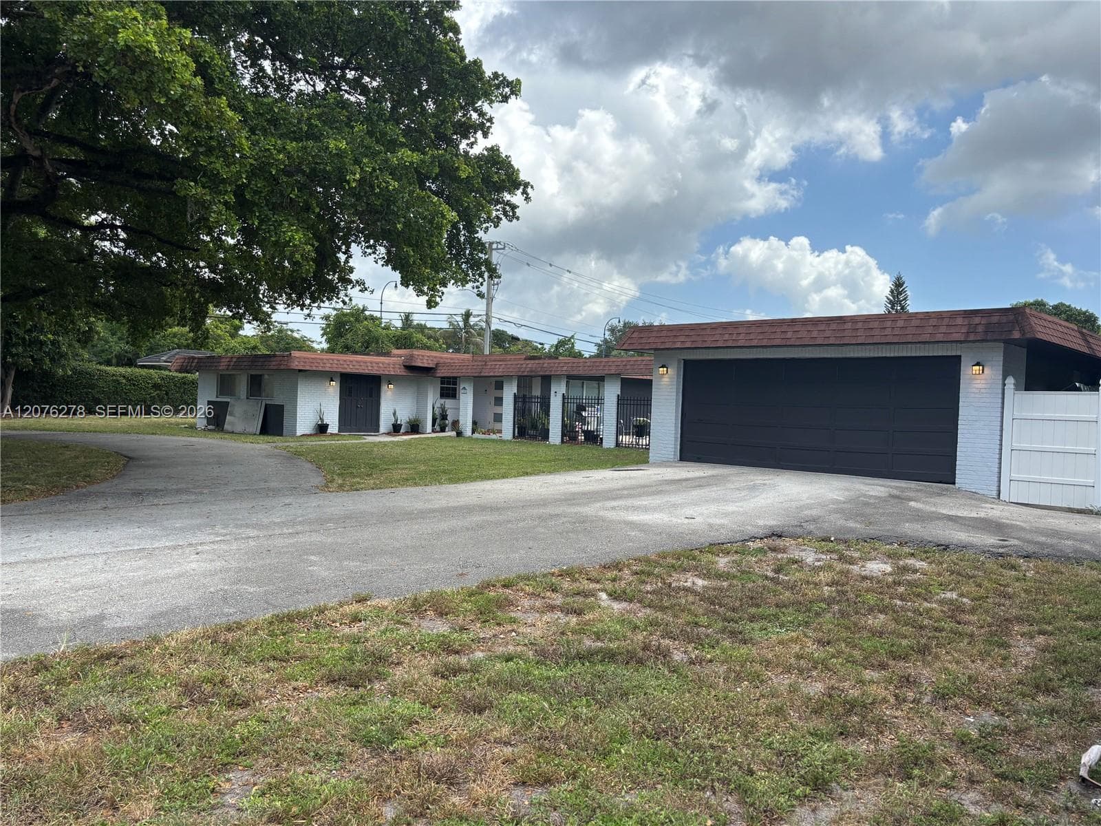 10 SW 46th Ave, Plantation FL 33317 - Plantation, FL - Photo 1