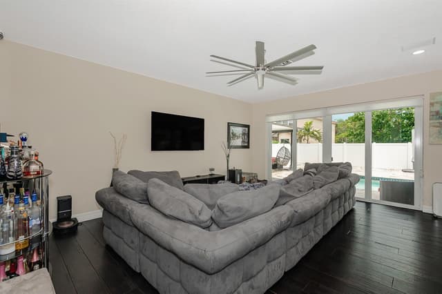 3575 SW 173RD Way, Miramar FL 33029 - Miramar, FL - Photo 6