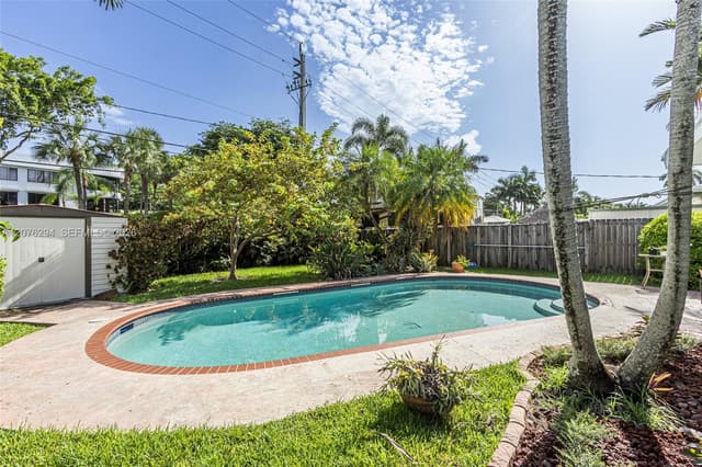 1523 Liberty St, Hollywood FL 33020 - Hollywood, FL - Photo 2