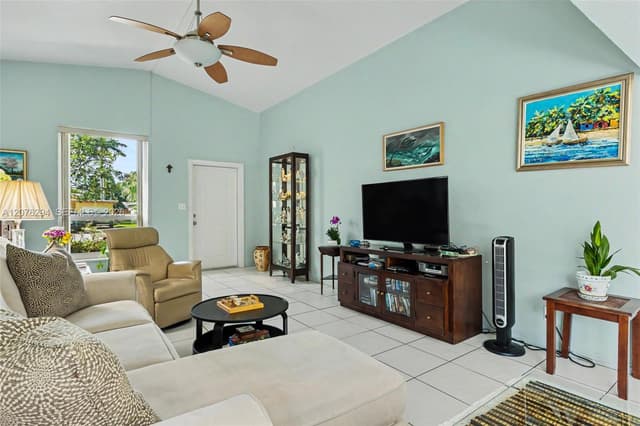 1523 Liberty St, Hollywood FL 33020 - Hollywood, FL - Photo 6